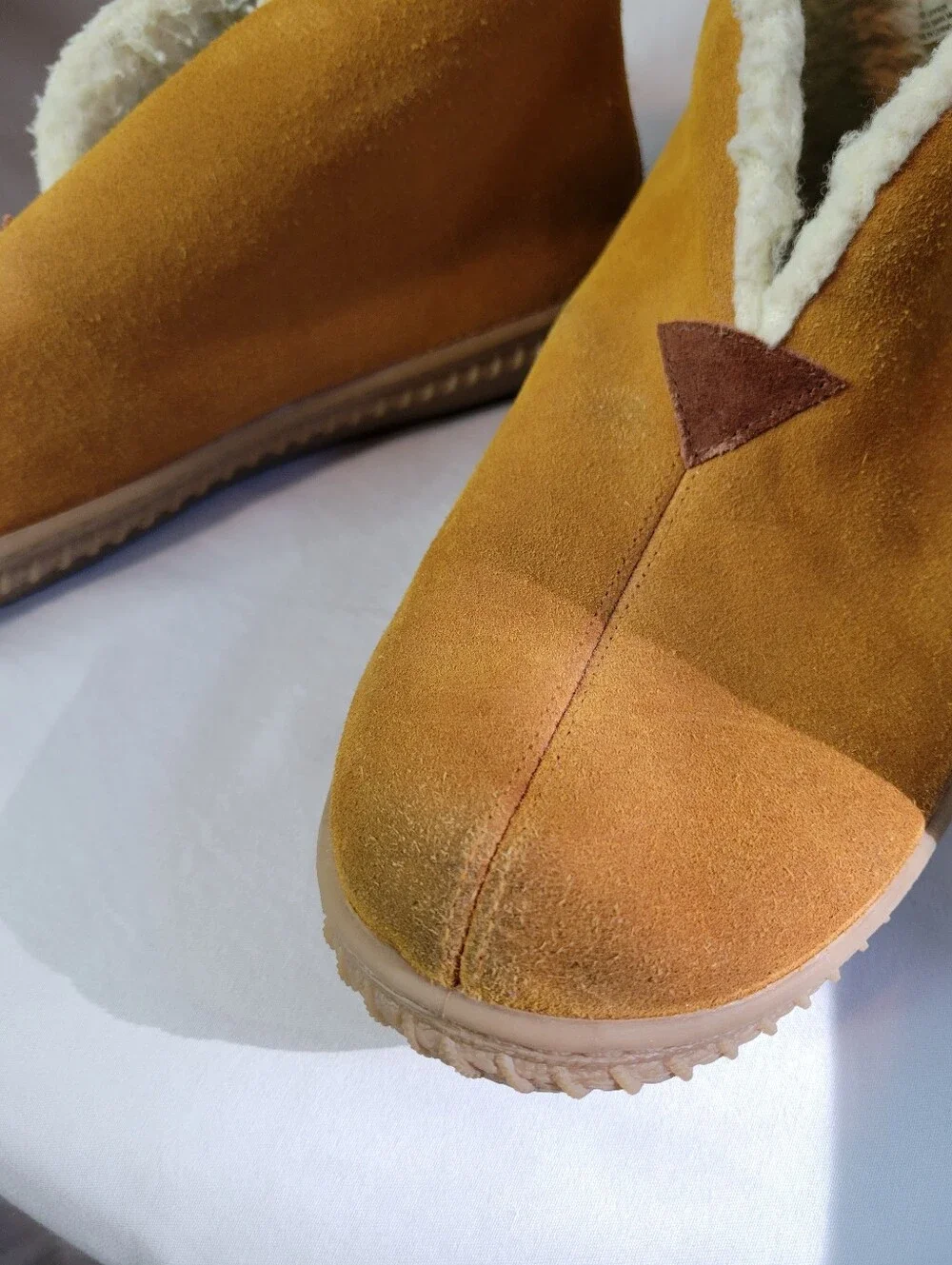 Tan Men's Comfy Slip-On Ankle Boots with Shearling Lining